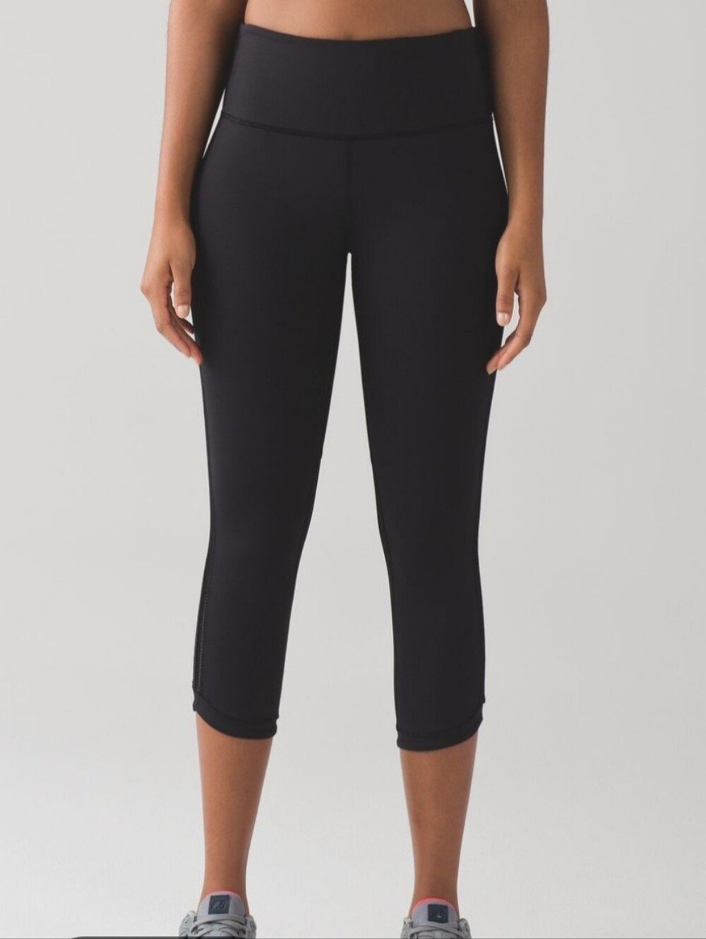 Only Bundle💎 Lululemon athletica Black Cropped High-Rise Leggings
